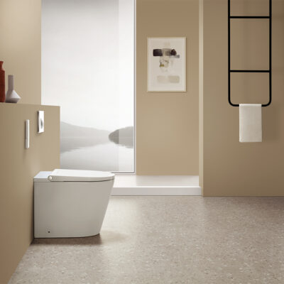BL8411 ROUND RIMLESS COMPLETE FLOOR STANDING SMART TOILET - Image 4